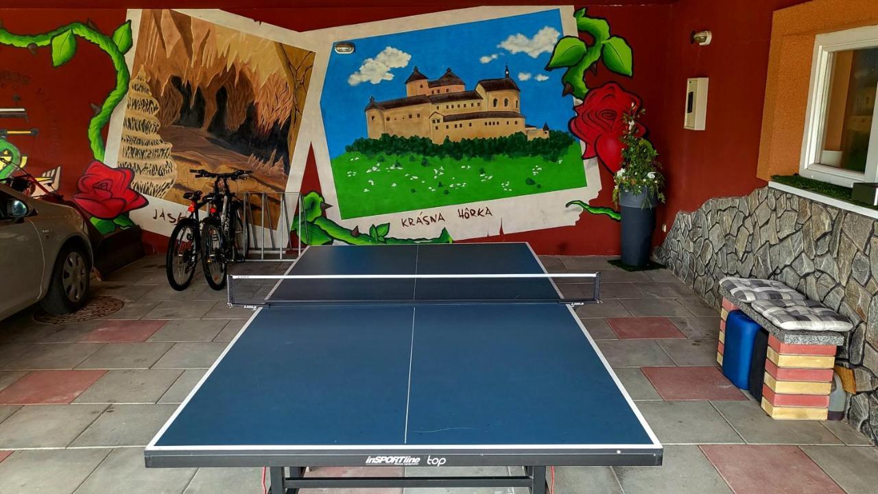 罗日尼亚瓦个性公寓式酒店 Rožňava 外观 照片