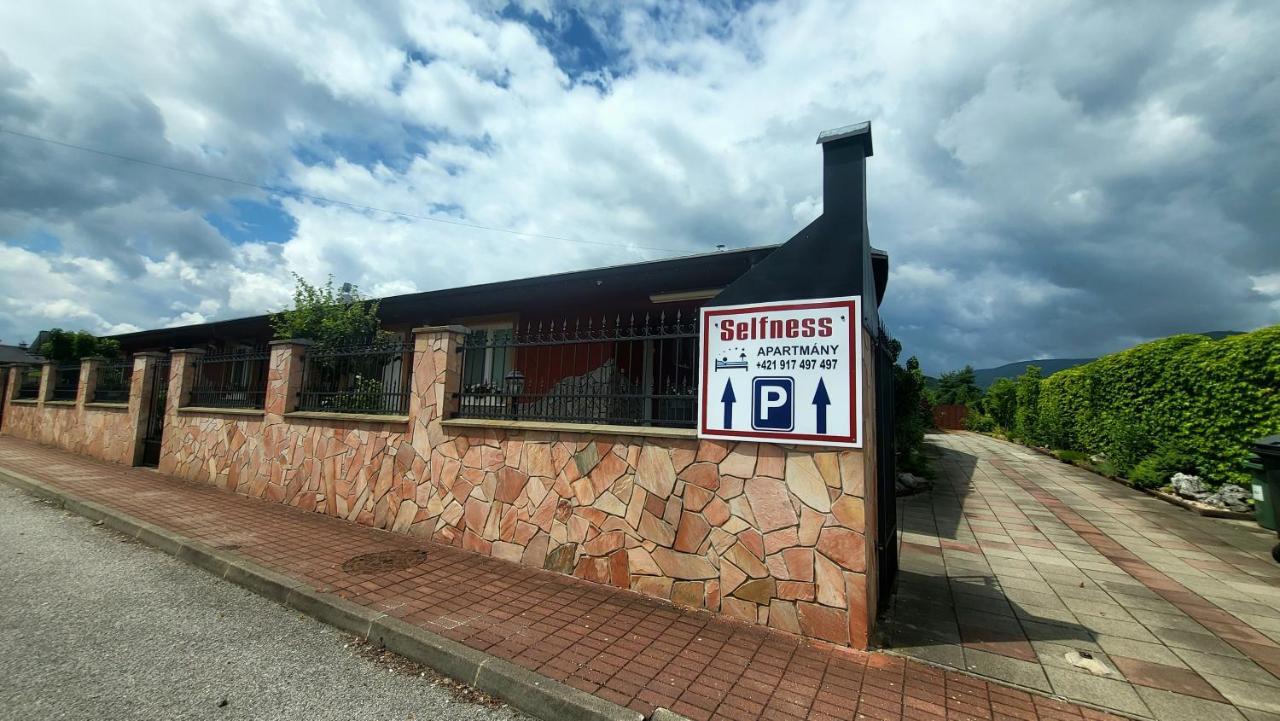 罗日尼亚瓦个性公寓式酒店 Rožňava 外观 照片